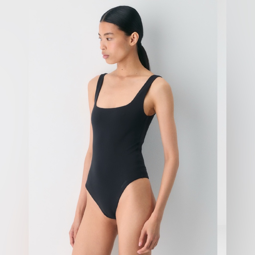 Babaton Contour Bodysuit